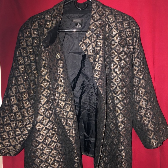 Blazer - Picture 1 of 9